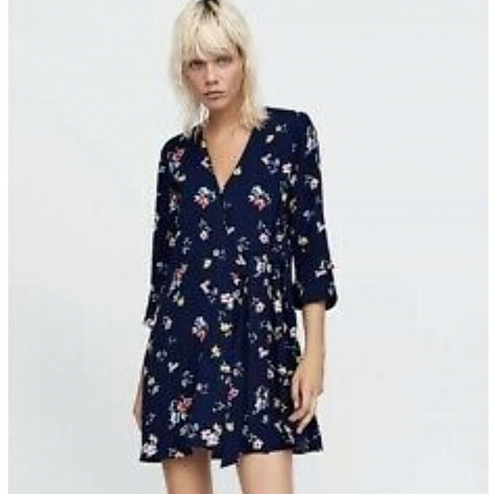 💙 Zara Floral Navy Dress